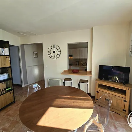 Charmante Avec Terrasse Privative A - Fr-1-616-503